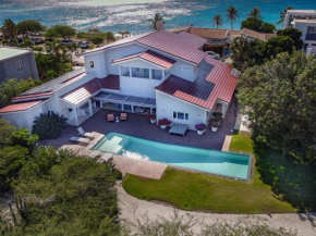 BEACH FRONT Luxury Villa Boca Catalina MALMOK